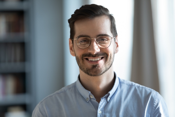 Who Is A Good Candidate For A Smile Makeover?